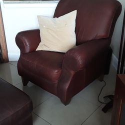 Brown Leather Chair With Ottoman 