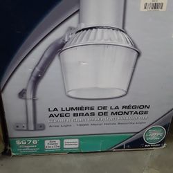 ARES LIGHT  with  Mounting  ARM