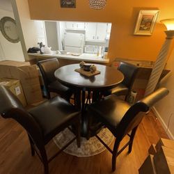 5 Piece Dining Set - Solid Wood