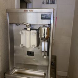 Maquina Trifacica Para Hacer Nieves