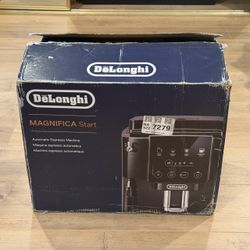 DeLonghi 60 fl oz Coffee Machine Magnifica Start Espresso Milk Frother NEW