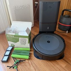 Roomba i4 Robot Vacuum, With Extras