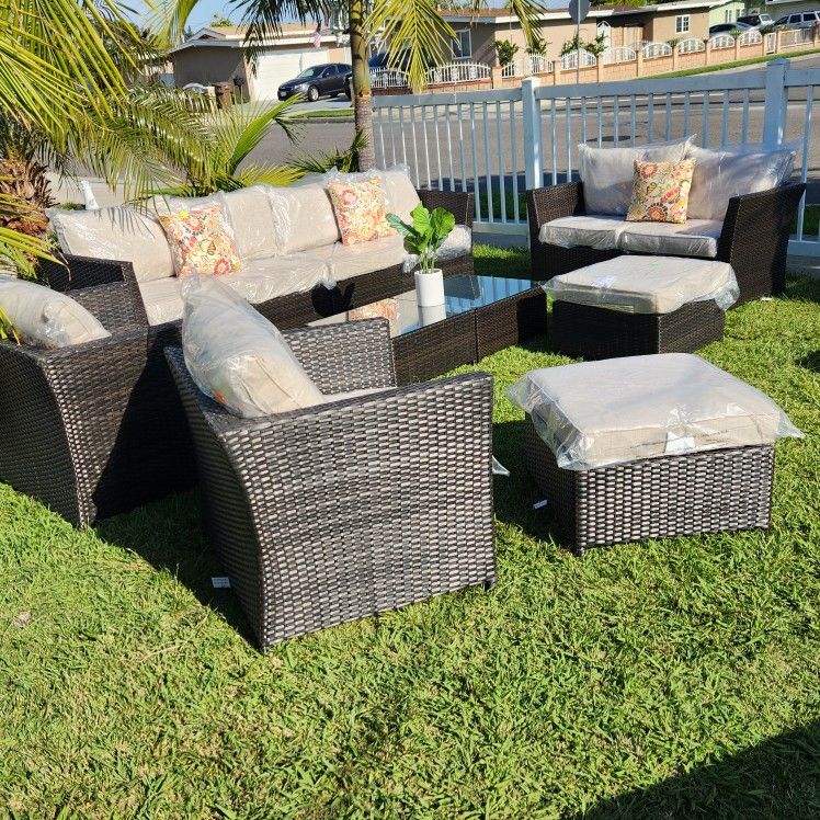 New 12pc Ovios Patio Set / Outdoor Furniture. No Assembly Required. for
