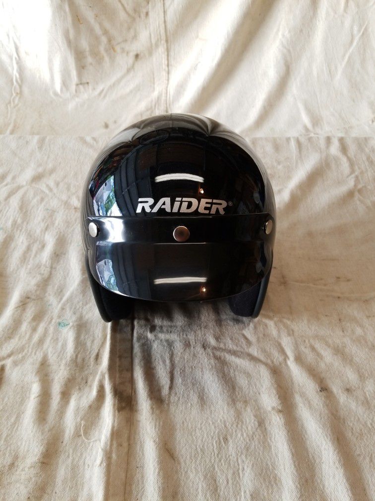 Raider Motorcycle Helmet Size XL