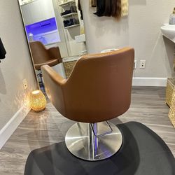 Salon chair 