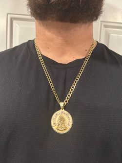 Gold hallow curbed chain 10kt