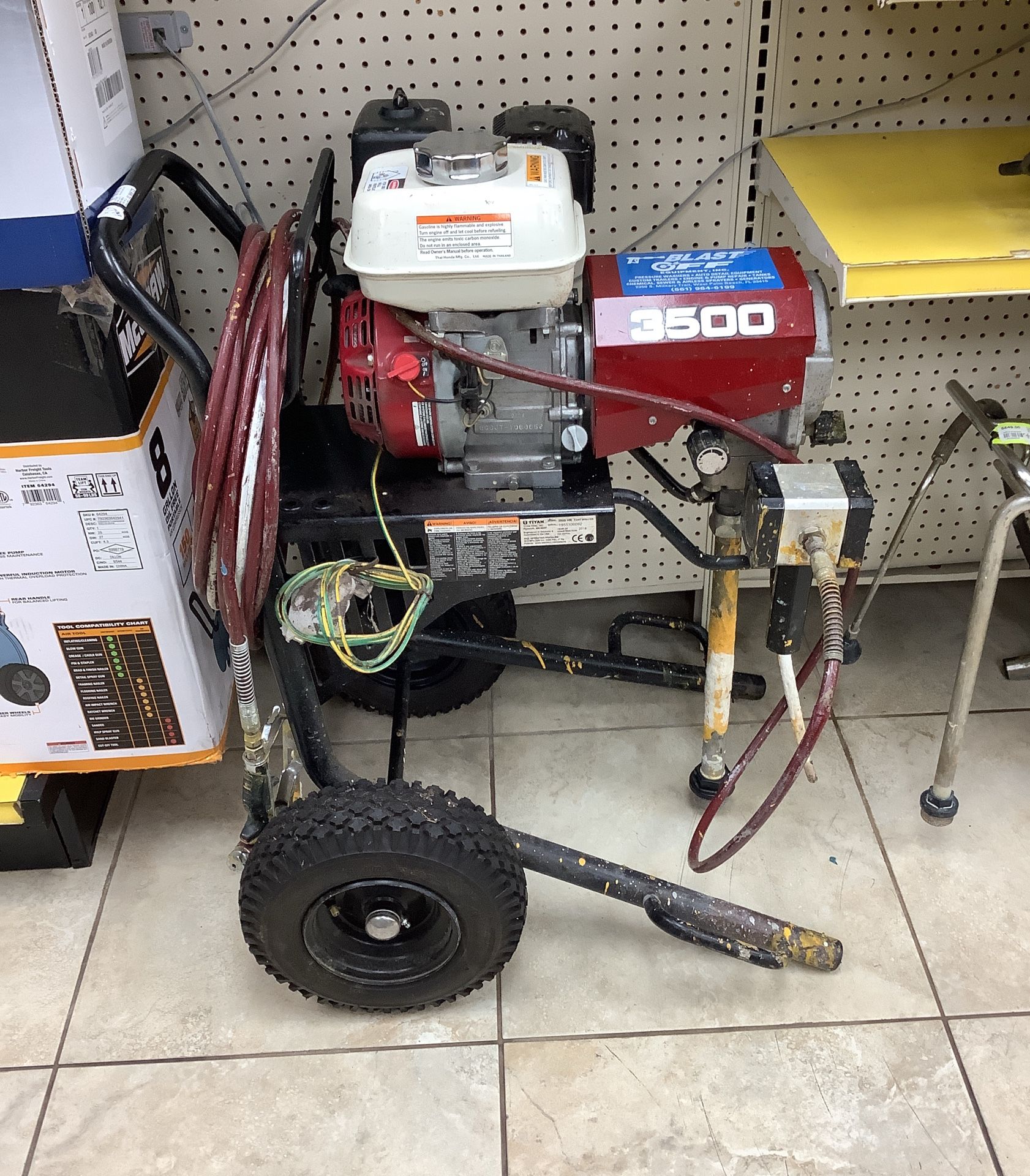 Titan 3500 Paint Sprayer
