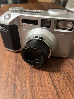 Hewlett Packard photo smart C618 digital camera