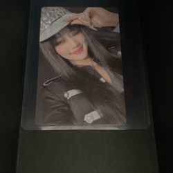 IDLE + Soojin Photocards