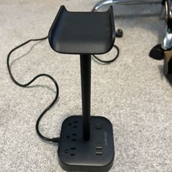 Gamenote Headphone Stand With Power Strip