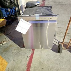 LG Dishwasher Brand New