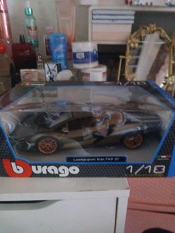 Collectible Burago 1/18 Lamborghini Sian FKP 37 Read