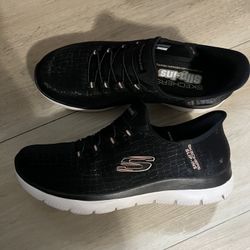 Skechers Size 8