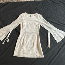 Super Cute White Dress XS NWOT