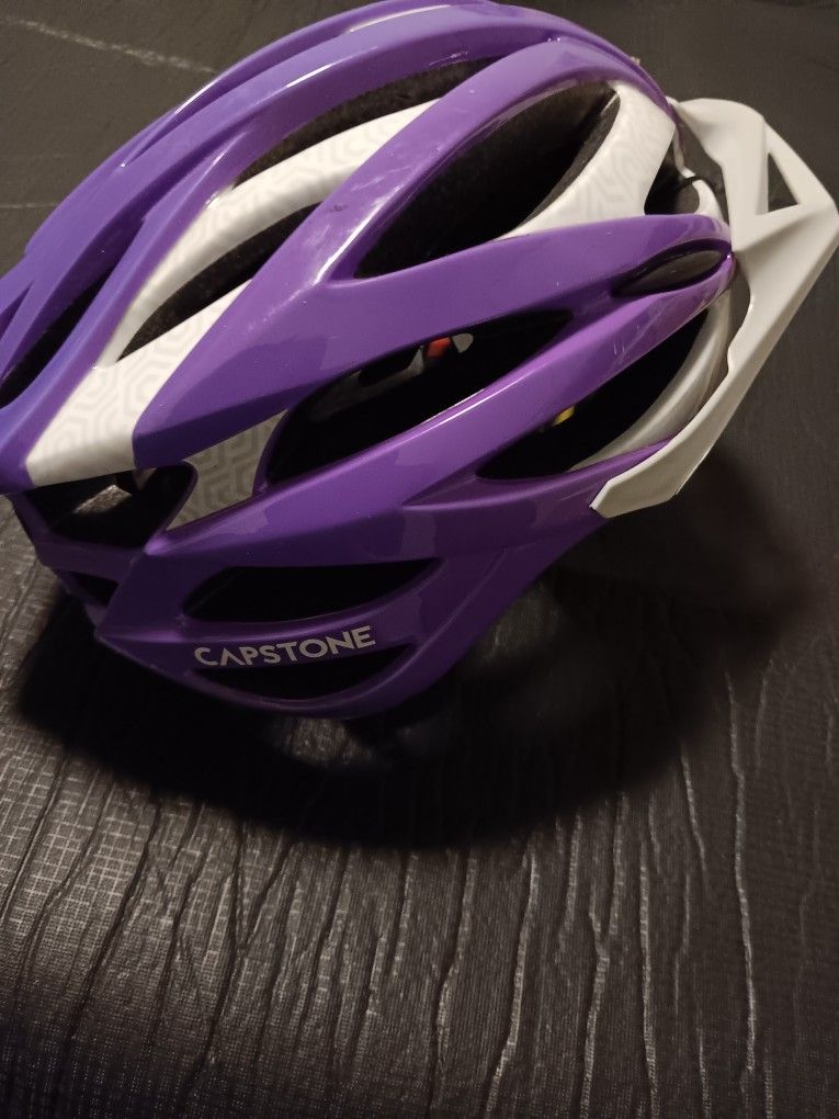 Capstone Bike Helmet 