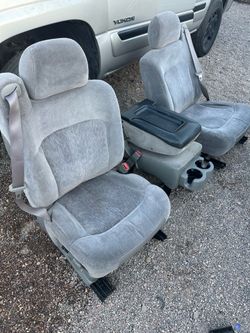 Yukon Tahoe 99-06 Silverado front seats Sierra jump seat
