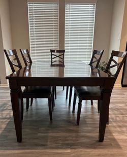 Wood Dinning Table Set with 6 chairs