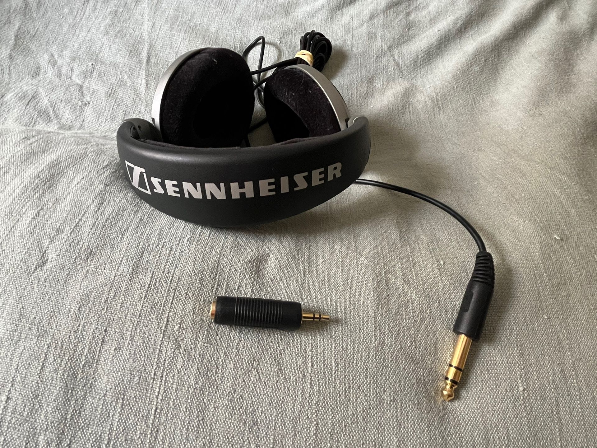 Sennheiser hd555 Over Ear Headphones with Aux Adaptor