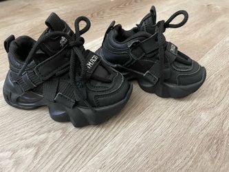Toddler Black Chunky Sneakers