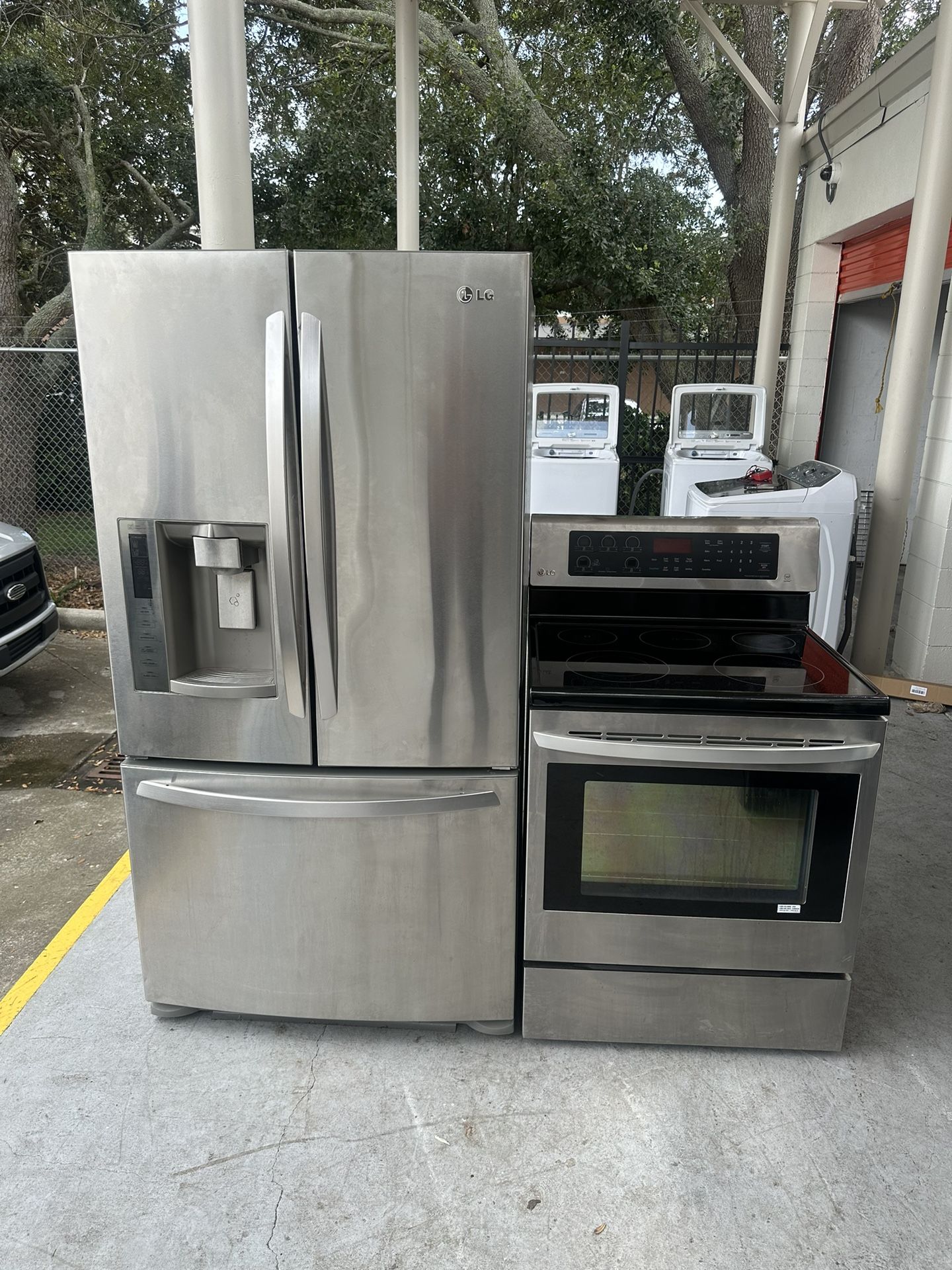 LG refrigerator and stove for sale