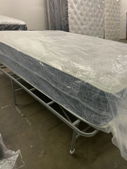 13 inch queen cool gel hybrid mattress and platform bed frame $40 down take home today no credit check financing available