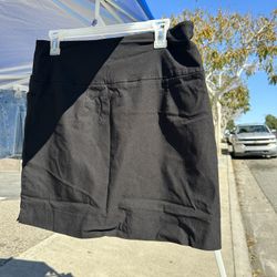 Black Squirt With Pockets