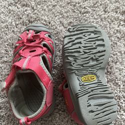 GIRLS KEEN SHOES SZ 7