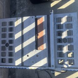 Usted Río y Table Saw