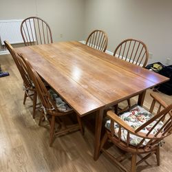 Dining Table And 6 Chairs 