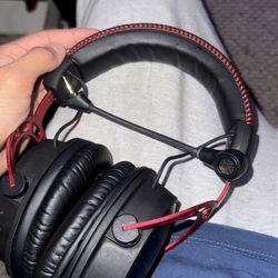 Wireless HyperX alpha Headset 