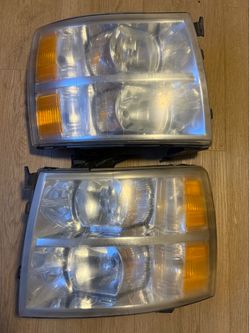 07-13 Chevrolet 1500 headlights