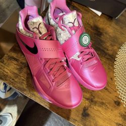 Kd 4 ‘Aunt Pearl’ Men’s Size 10