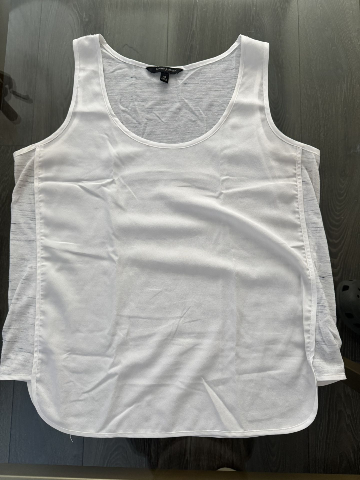 Banana Republic shirt size M
