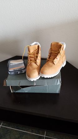 Timberland Boots Size 5 Boys (7 in womens)
