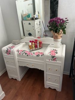 Dresser/ & antique vanity
