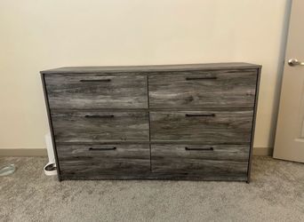 Queen Bedroom Set