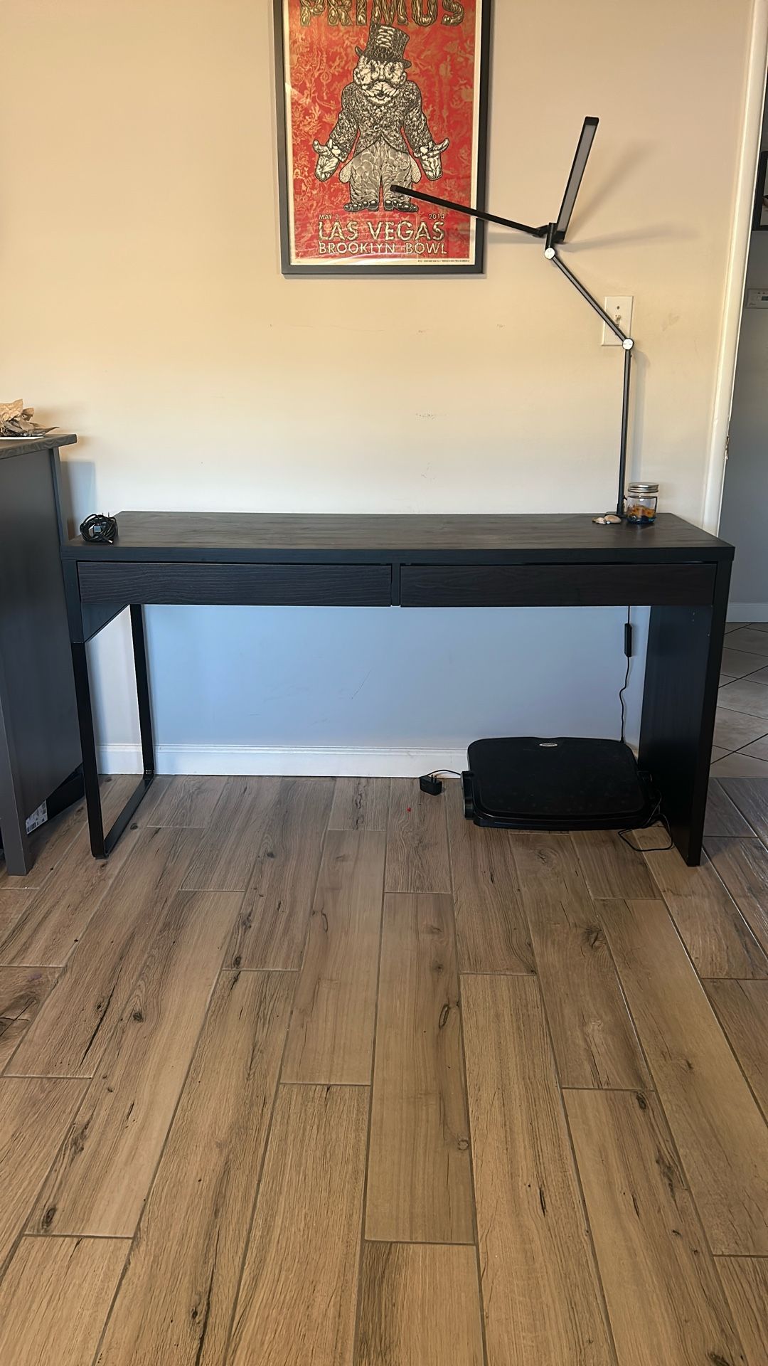 IKEA Micke Desk
