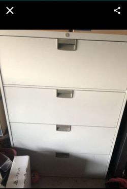 File cabinet no key (firm price)