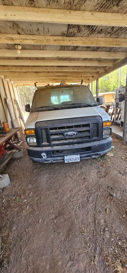 Ford E-250