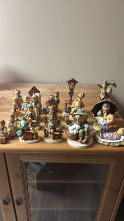 Lot Of Hummels.  Large ones 28.  Small ones 15