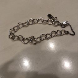 Black And Gold Toned Letter H Bracelet for Sale in San Antonio, TX - OfferUp