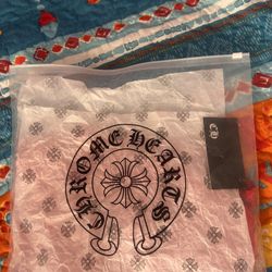 Aunthentic chrome heart sweater 