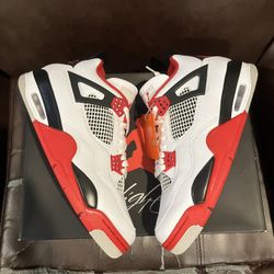 Nike Air Jordan 4 Retro Fire Red Size 9.5