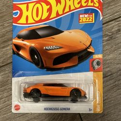 Hot Wheels Koenigsegg Gemera Orange 