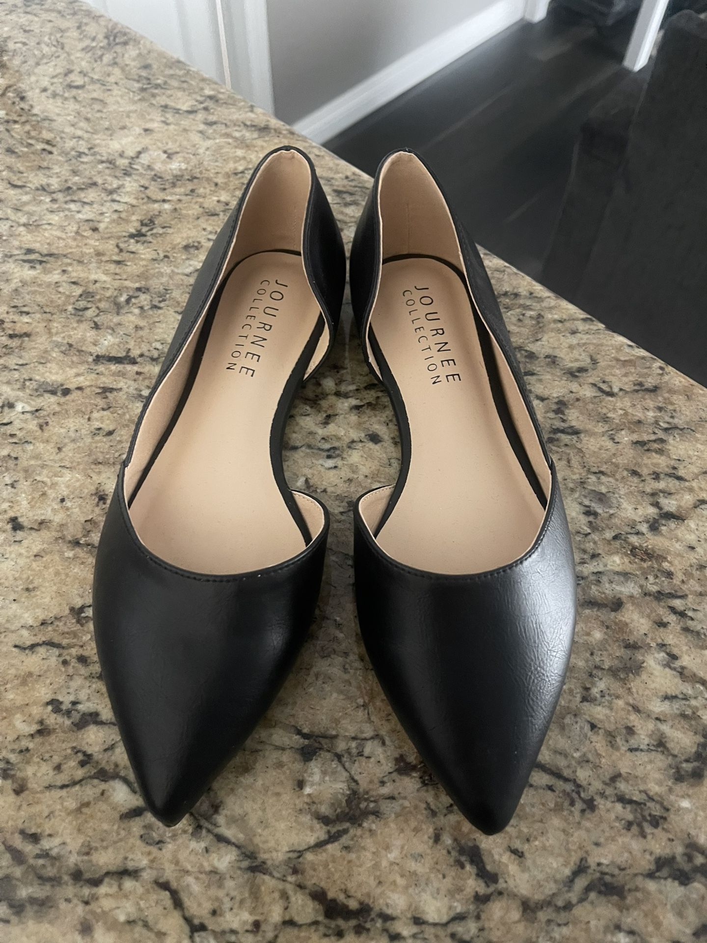 Women Flats-size 8