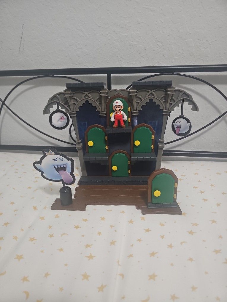 Super Mario Boo Mansion Playset