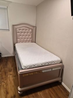 Cama individual incluye colchon