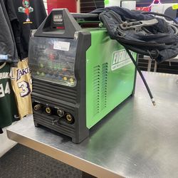 Everlast Digital Inverter AC/DC Stick/Tig Welder 178613