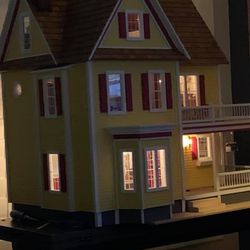 Miniature Doll House For Sell