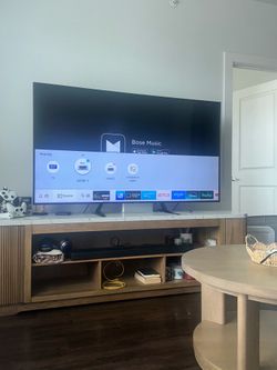 Samsung 70” 4K Smart TV